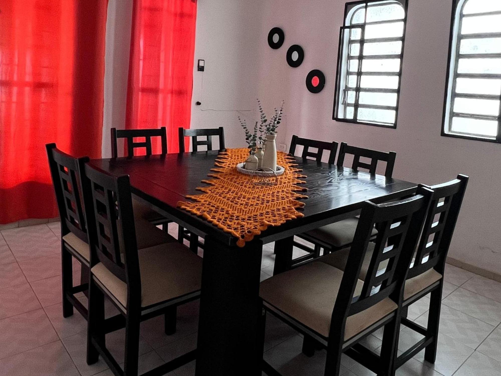 Casa Leonor. 2 Cuartos, 2 Banos, Cocina, Cochera. فالادوليد المظهر الخارجي الصورة